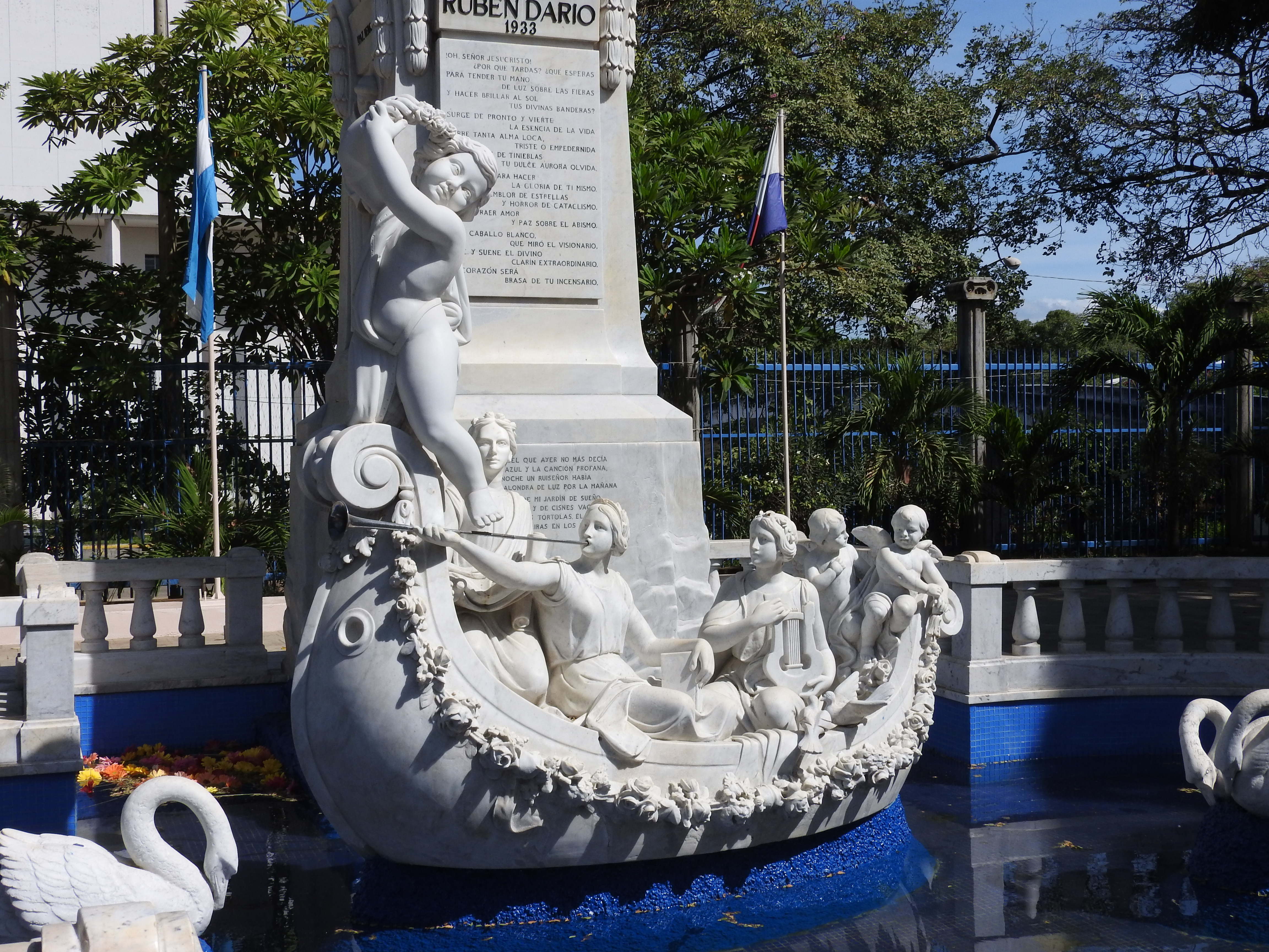 Managua - Monument à Ruben Dario Managua - Monument à Ruben Dario