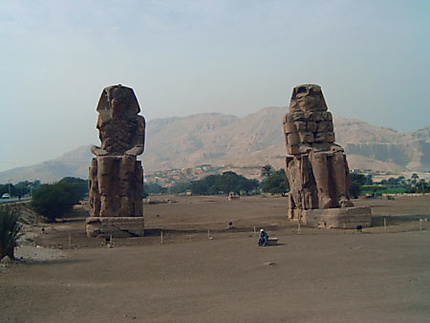 Les Colosses de Memnon