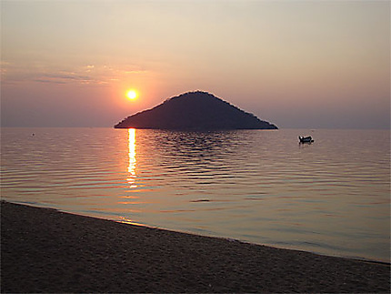 L'Île de Thumbi au coucher de soleil