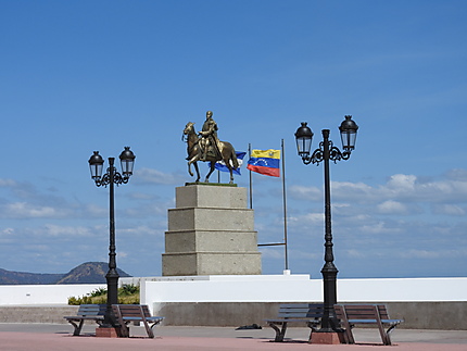 Managua - Monument au "Libertador" Bolivar