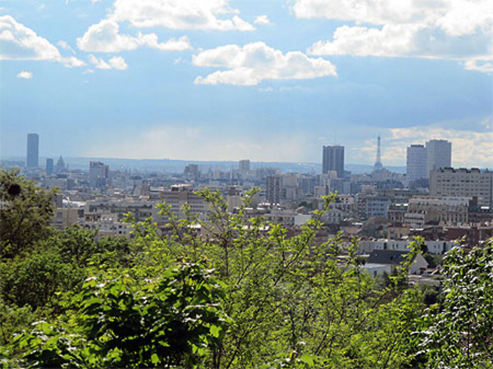 Parc des Beaumonts au printemps - Vue sur Paris et petite couronne