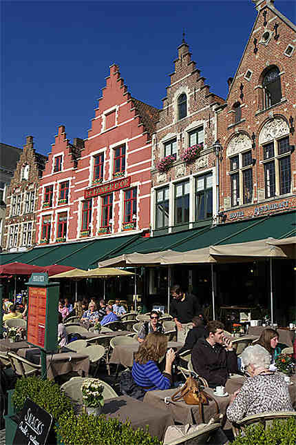 Terrasses, Grand-Place, Bruges, Belgique