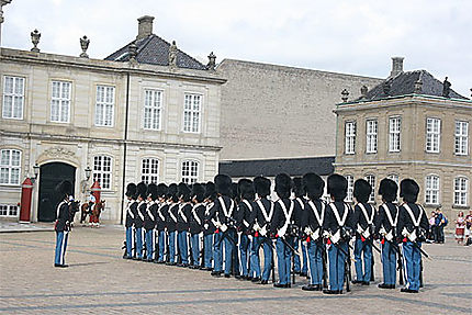 La relève de la Garde (Palais d'Amalienborg)