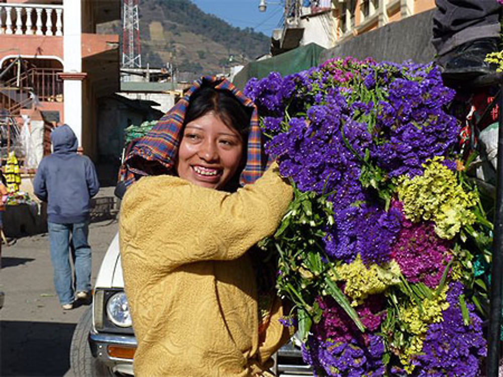 Jeune femme aux fleurs