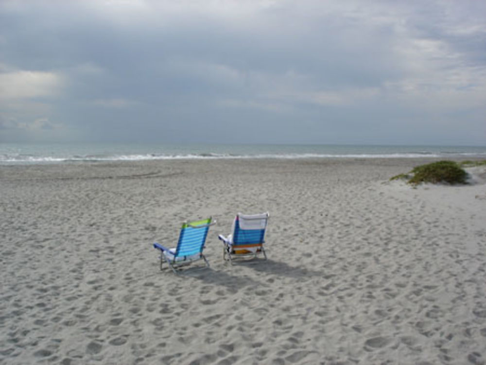 Plage désertée de Cocoa Beach