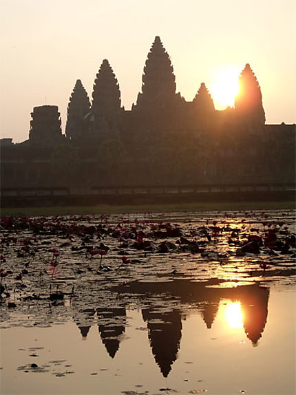 Soleil levant sur Angkor Wat...