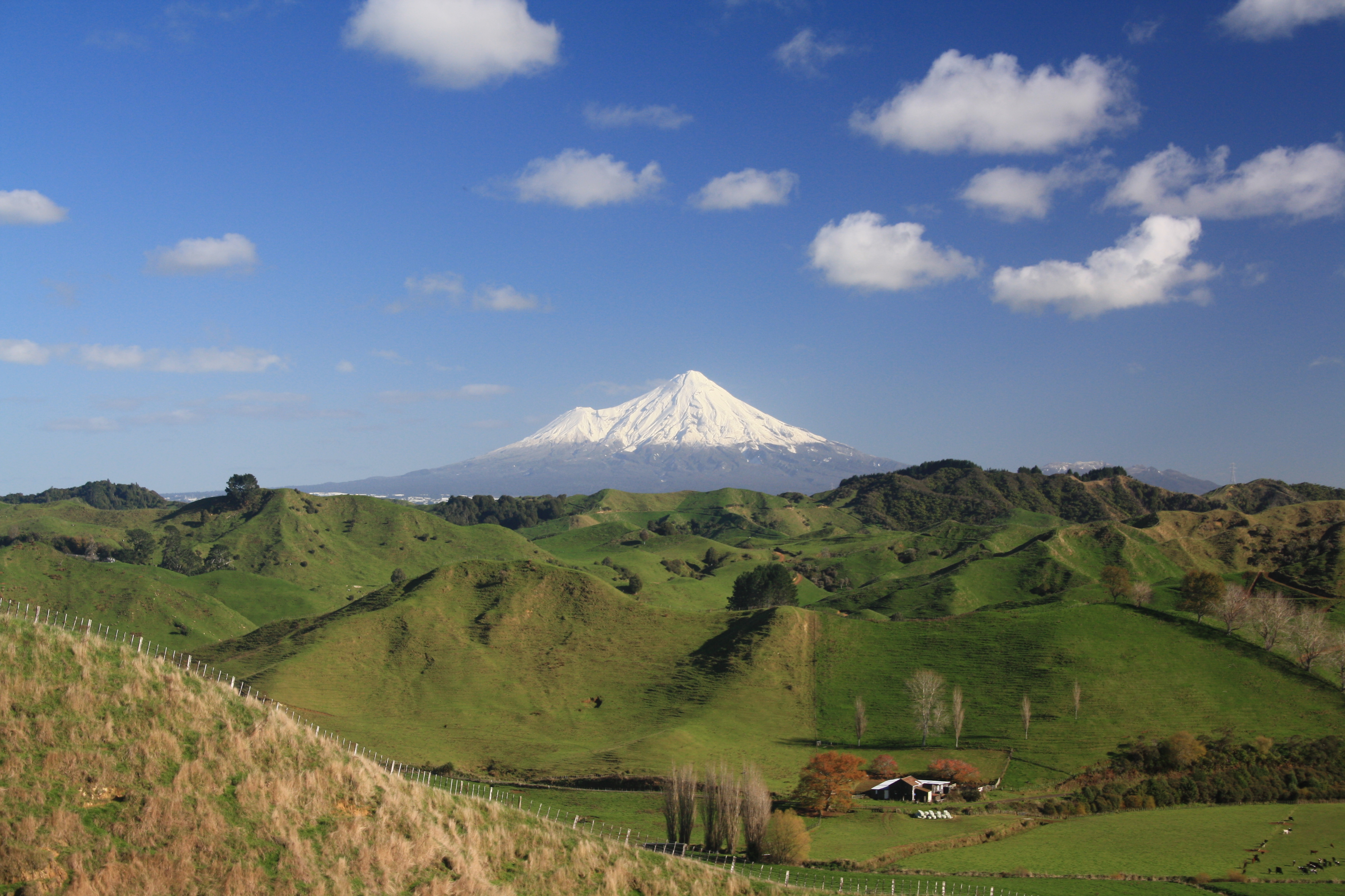 Premières neiges au Mt Taranaki Premières neiges au Mt Taranaki