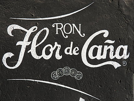 Publicité pour le rhum national "Flor de cana"