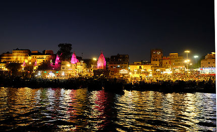 Dashashwamedh Ghat avec chaque soir la Ganga Aarti