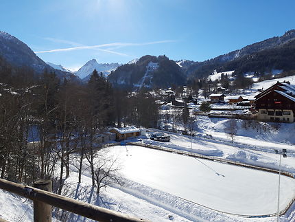 Patinoire sous le soleil