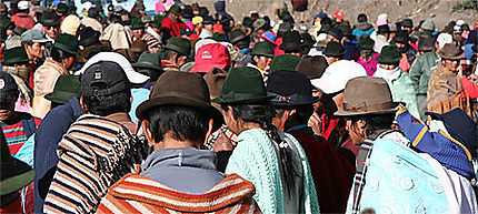 Marché du samedi à Zumbahua