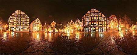 Hofgeismar, le village en soirée, sous la pluie Hofgeismar, le village en soirée, sous la pluie
