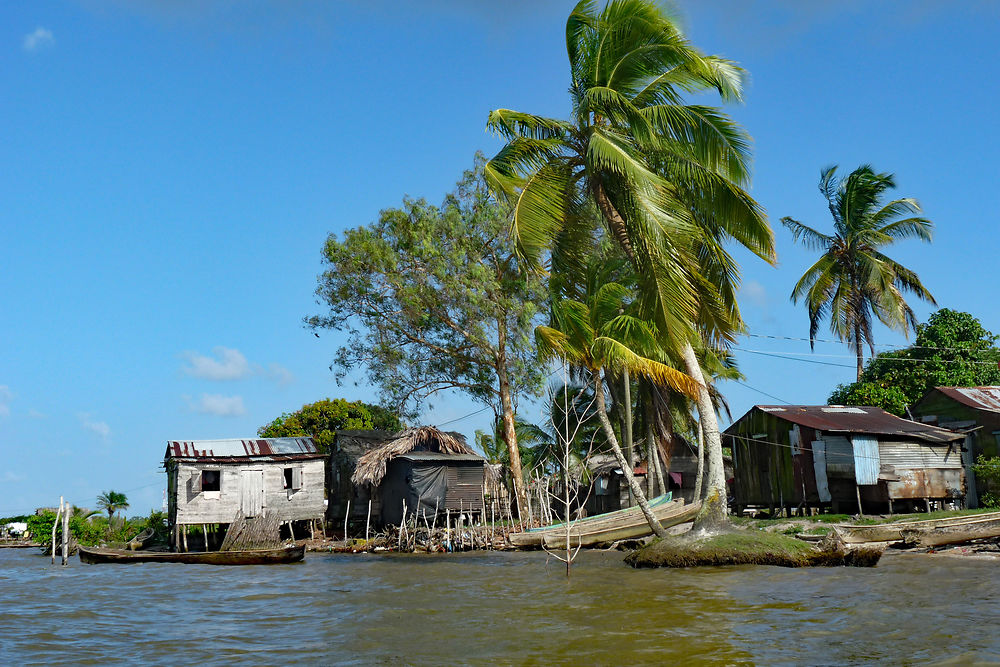 Village près de laguna de perlas