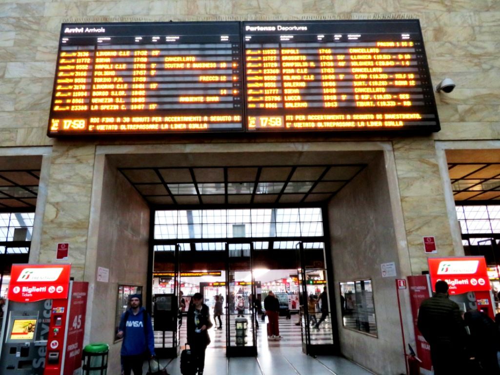 Gare centrale de Florence (arrivée des trains)