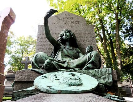 Tombe de Gustave Guillaumet, artiste peintre 