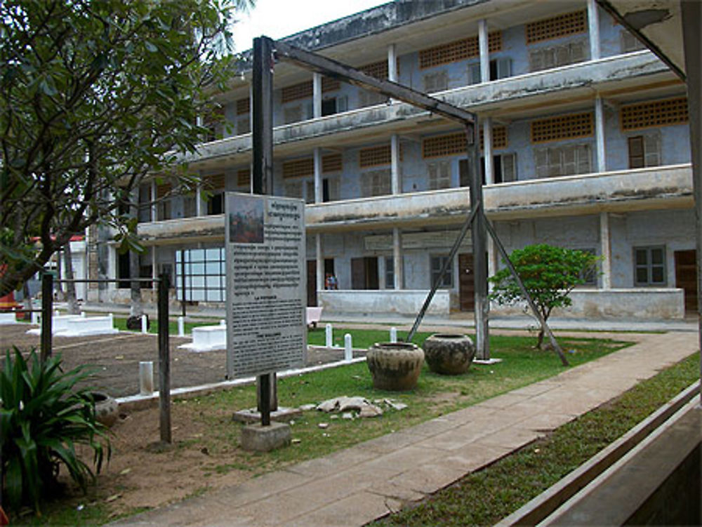 Tuol sleng