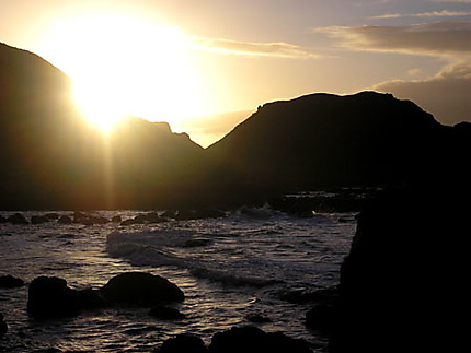 Coucher de soleil sur les côtes d'irlande