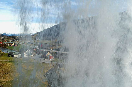 Steinsdalsfossen Steinsdalsfossen