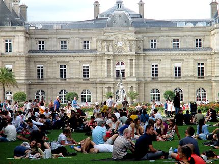 Palais du Luxembourg en été