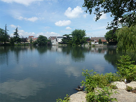 Le lac de Sévigné (Livry-Gargan) Le lac de Sévigné (Livry-Gargan)
