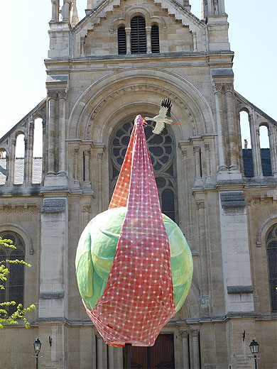 Sur le Parvis Sur le Parvis