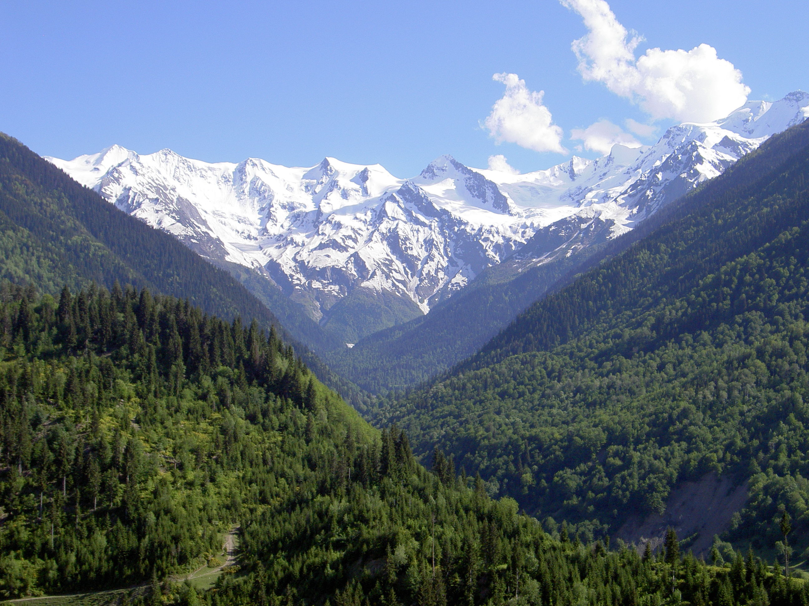 Le sommets du Caucase depuis Ushguli