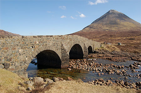 Vieux pont sur l'Ile de Skye Vieux pont sur l'Ile de Skye