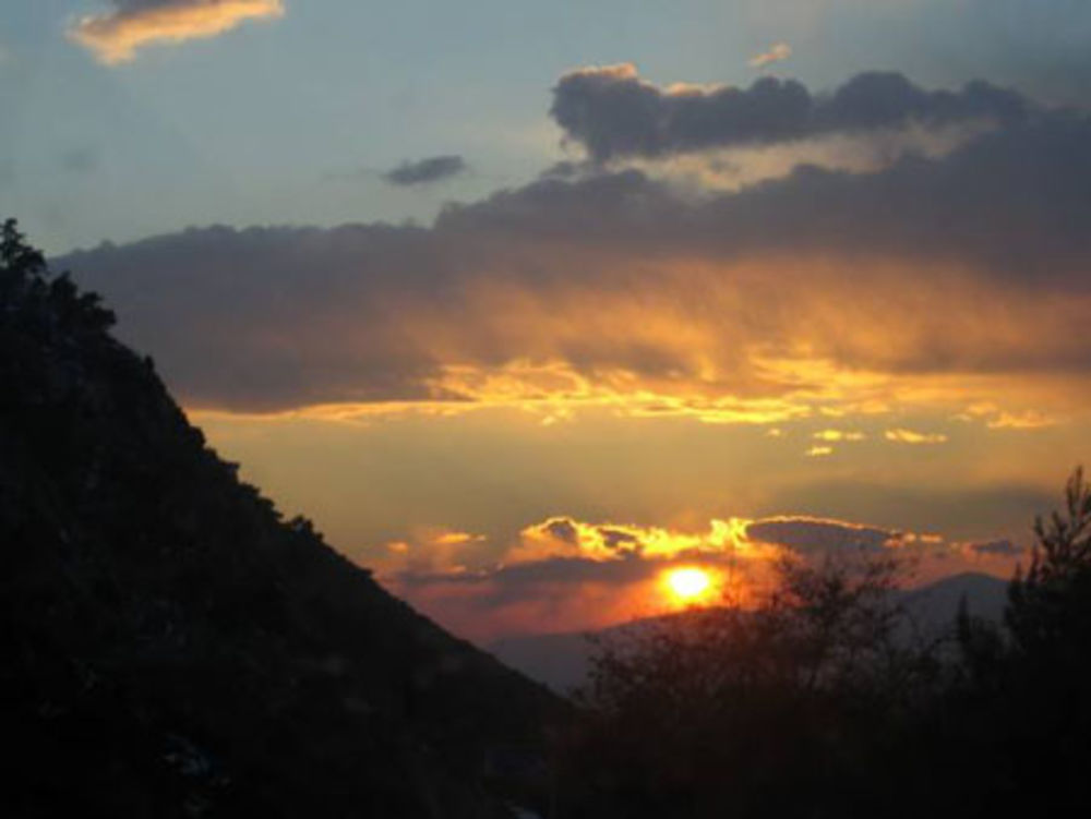 Coucher du soleil sur hauteurs de La turbie