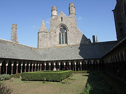 Le cloître du Mont St Michel