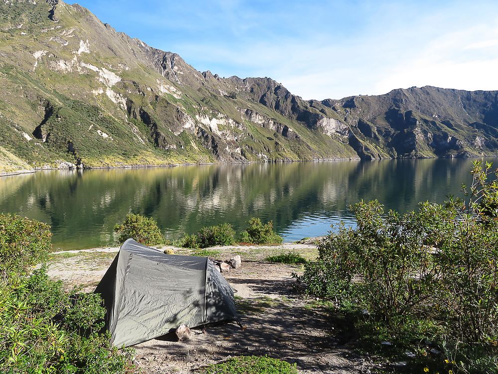 Camping au bord de la laguna Quilotoa, Equateur