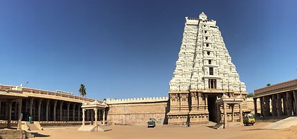 La tour blanche de Srirangam