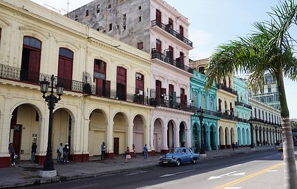 La Havane, rue en face du Capitole