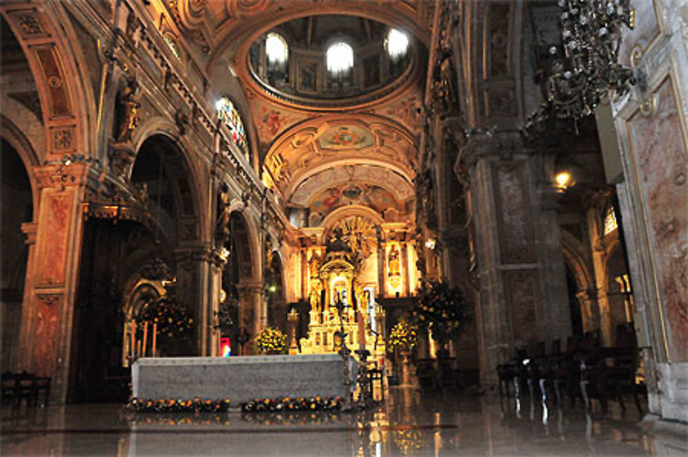 Cathédrale e Santiago, Plaza de Armas