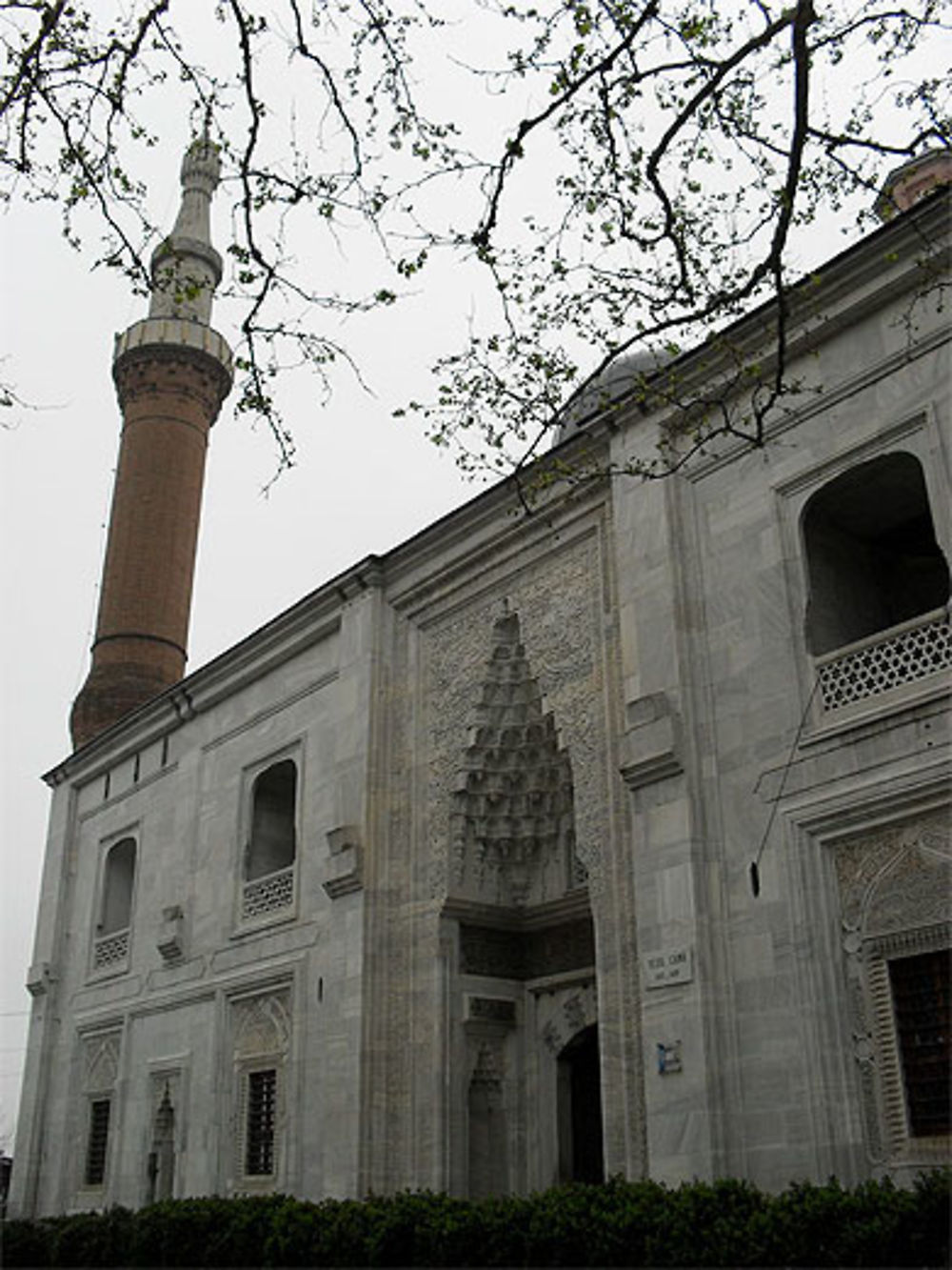 Entrée de la Yesil Cami