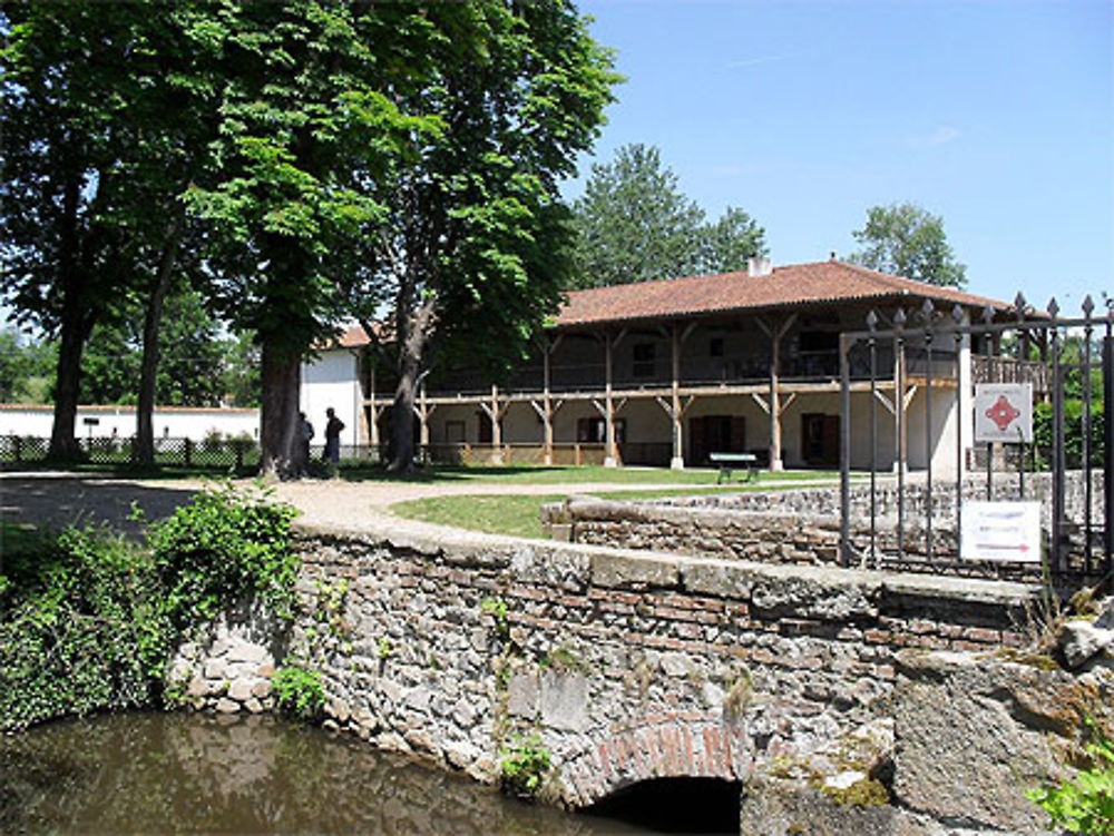 Les communs du château