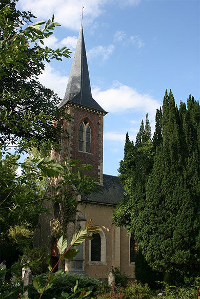 L'église de Saint-Germain-de-Livet