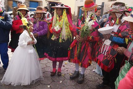Mariage traditionnel à l'Iglesia San Blas