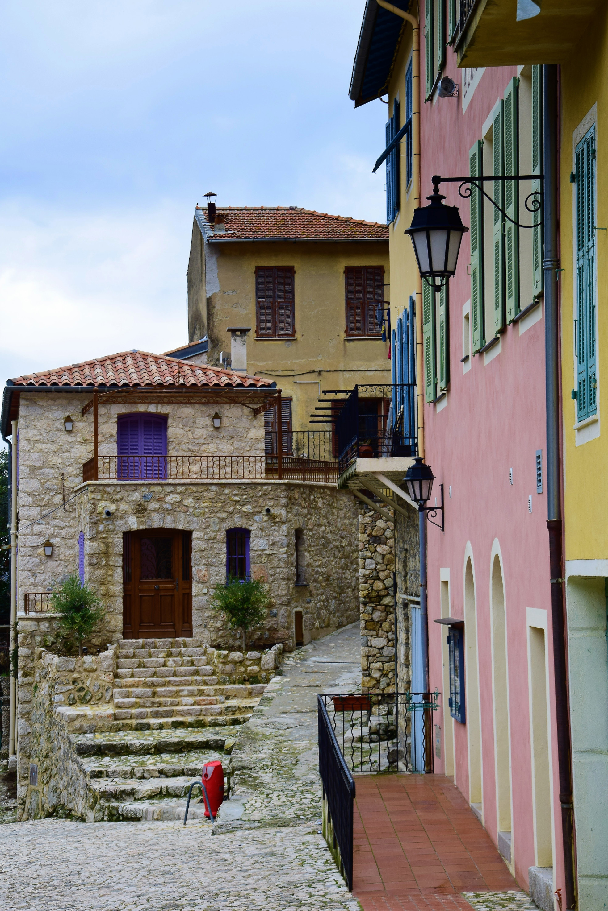 Promenade dans le village de Gorbio Promenade dans le village de Gorbio