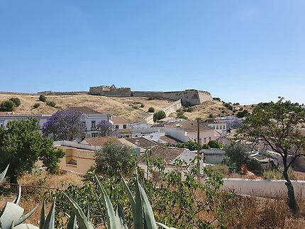 Vue sur la forteresse de Castro Marim