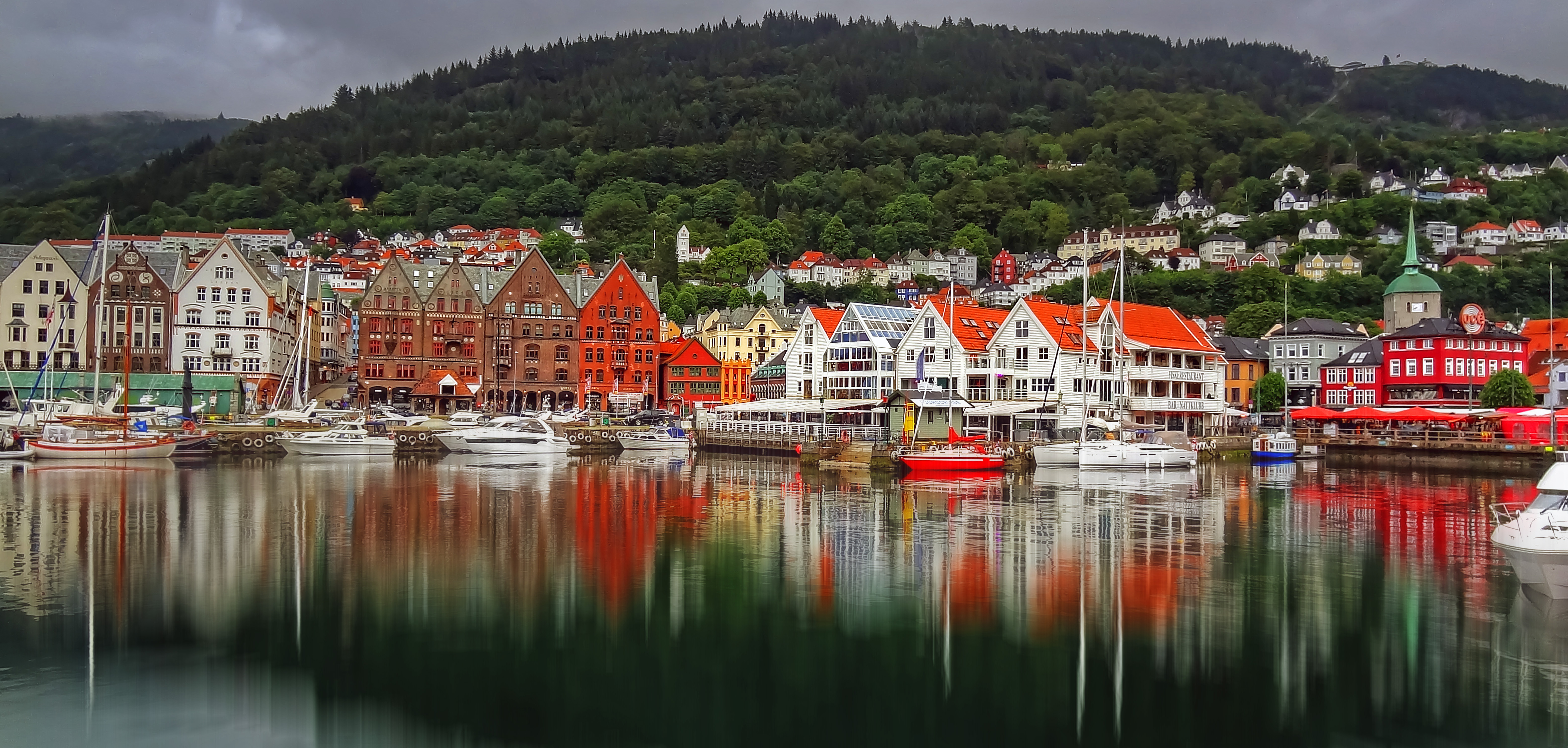 Quartier de Bryggen  Bergen  Quai de Bryggen Bergen  