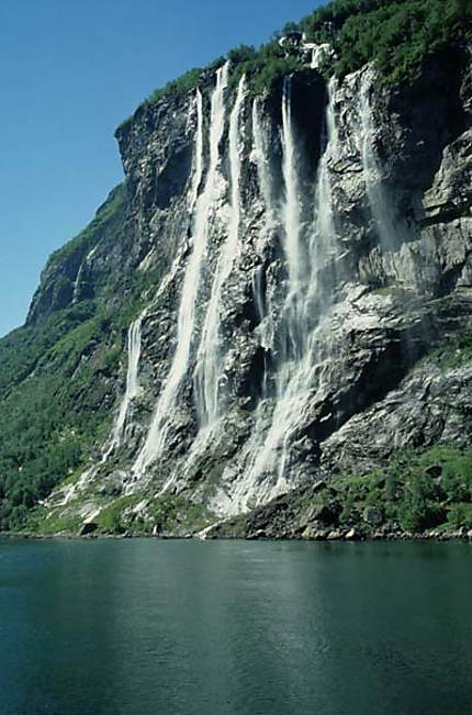 les 7 Soeurs Géranger Fjord : Cascades : Fleuve : Geirangerfjord