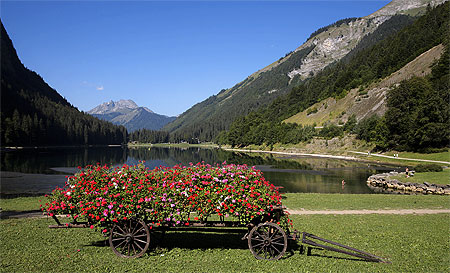 Lac de Montriond de Morzine Lac de Montriond de Morzine