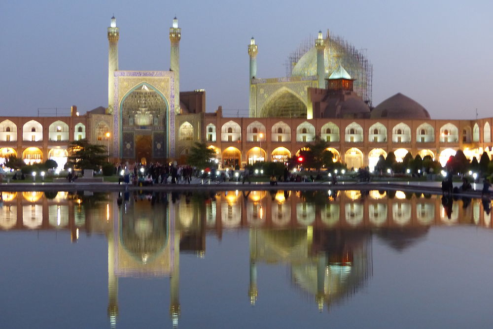 Reflets à la Grande mosquée d'Ispahan, Iran