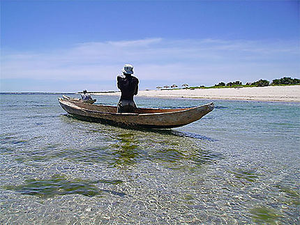 Pirogue Belo sur mer