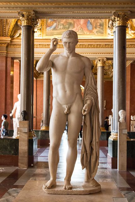 Le Louvre, statue funéraire de Marcellus