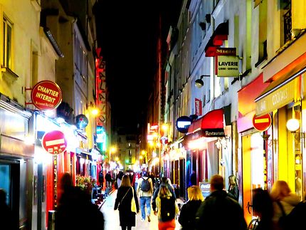 Rue de Lappe, rue festive en soirée
