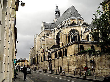 Eglise St Etienne du Mont