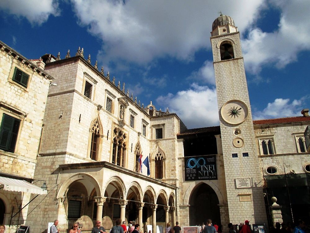 La célèbre tour de l'horloge