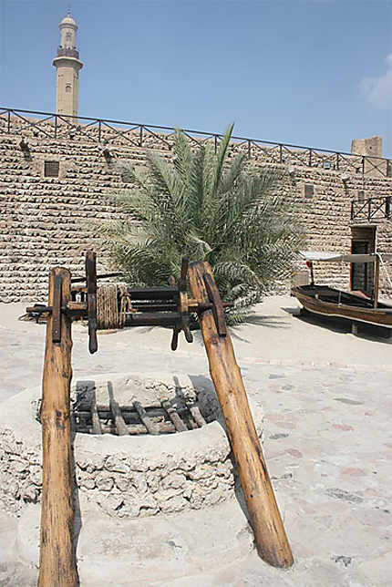 A l'intérieur du fort Al Fahidi