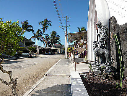 Une rue de Puerto Villamil